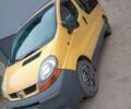 Желтый Рено Трафик, объемом двигателя 0 л и пробегом 303 тыс. км за 5200 $, фото 2 на Automoto.ua