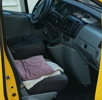 Желтый Рено Трафик, объемом двигателя 1.87 л и пробегом 390 тыс. км за 6500 $, фото 20 на Automoto.ua
