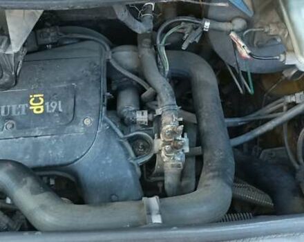 Желтый Рено Трафик, объемом двигателя 1.87 л и пробегом 390 тыс. км за 6500 $, фото 6 на Automoto.ua