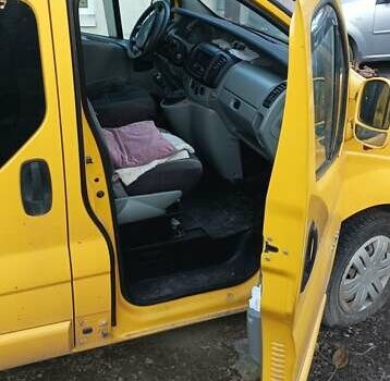Желтый Рено Трафик, объемом двигателя 1.87 л и пробегом 390 тыс. км за 6500 $, фото 17 на Automoto.ua