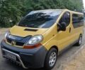 Желтый Рено Трафик, объемом двигателя 1.9 л и пробегом 401 тыс. км за 7900 $, фото 1 на Automoto.ua