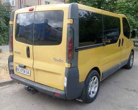 Желтый Рено Трафик, объемом двигателя 1.9 л и пробегом 415 тыс. км за 8900 $, фото 4 на Automoto.ua