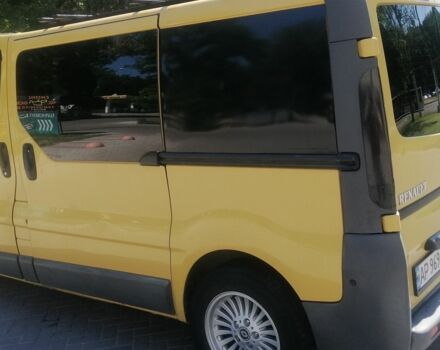 Желтый Рено Трафик, объемом двигателя 1 л и пробегом 35 тыс. км за 9500 $, фото 1 на Automoto.ua