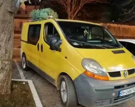 Желтый Рено Трафик, объемом двигателя 1.87 л и пробегом 416 тыс. км за 6000 $, фото 2 на Automoto.ua