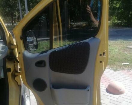 Желтый Рено Трафик, объемом двигателя 1 л и пробегом 35 тыс. км за 9500 $, фото 4 на Automoto.ua