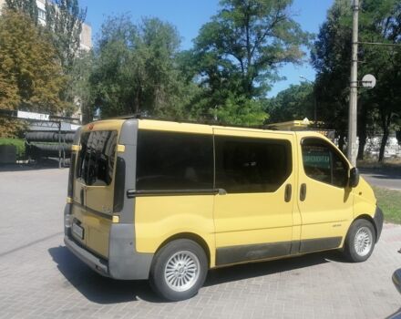 Желтый Рено Трафик, объемом двигателя 1 л и пробегом 35 тыс. км за 9500 $, фото 4 на Automoto.ua