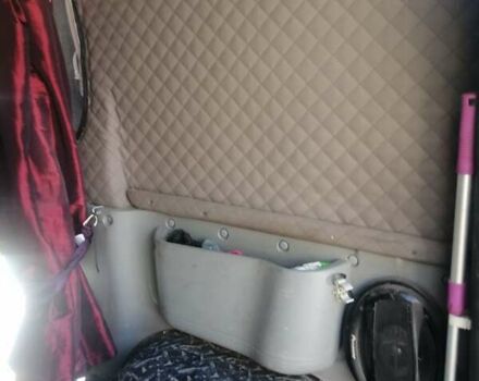 Желтый Рено Трафик, объемом двигателя 1.9 л и пробегом 350 тыс. км за 10000 $, фото 5 на Automoto.ua