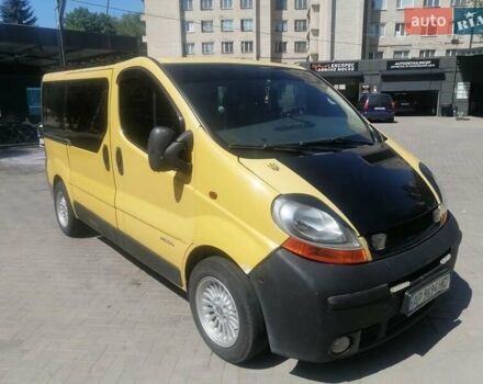 Желтый Рено Трафик, объемом двигателя 1 л и пробегом 35 тыс. км за 9500 $, фото 1 на Automoto.ua