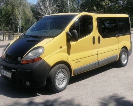 Желтый Рено Трафик, объемом двигателя 1 л и пробегом 35 тыс. км за 9500 $, фото 3 на Automoto.ua