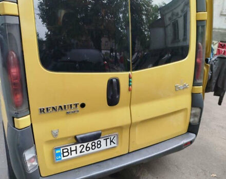 Желтый Рено Трафик, объемом двигателя 1.87 л и пробегом 416 тыс. км за 6000 $, фото 4 на Automoto.ua