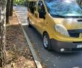 Желтый Рено Трафик, объемом двигателя 2.5 л и пробегом 400 тыс. км за 8500 $, фото 2 на Automoto.ua