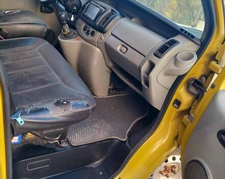 Рено Трафик 2006 в Хмельницком на Automoto.ua Желтый Рено Трафик, объемом двигателя 1.87 л и пробегом 492 тыс. км за 6700 $, фото 3 на Automoto.ua