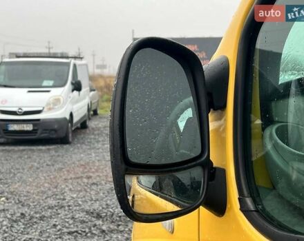 Желтый Рено Трафик, объемом двигателя 2 л и пробегом 187 тыс. км за 8990 $, фото 14 на Automoto.ua