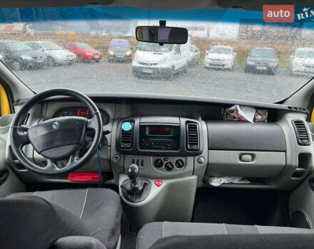 Желтый Рено Трафик, объемом двигателя 2 л и пробегом 187 тыс. км за 8990 $, фото 28 на Automoto.ua