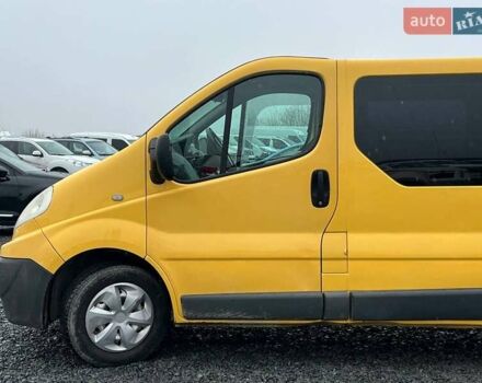 Желтый Рено Трафик, объемом двигателя 2 л и пробегом 187 тыс. км за 8990 $, фото 2 на Automoto.ua