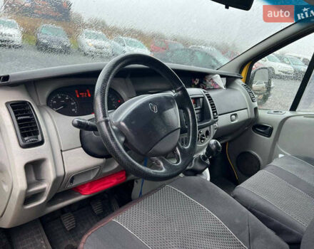 Желтый Рено Трафик, объемом двигателя 2 л и пробегом 187 тыс. км за 8990 $, фото 16 на Automoto.ua