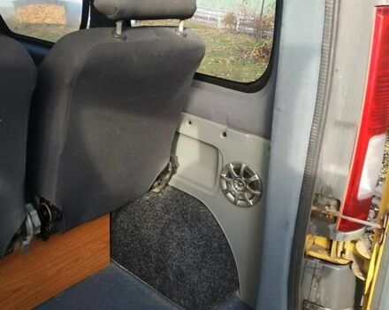 Желтый Рено Трафик, объемом двигателя 2 л и пробегом 241 тыс. км за 8200 $, фото 3 на Automoto.ua