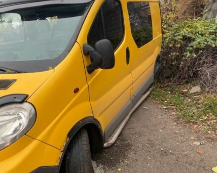 Желтый Рено Трафик, объемом двигателя 1.9 л и пробегом 300 тыс. км за 4000 $, фото 4 на Automoto.ua