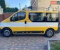 Желтый Рено Трафик, объемом двигателя 2 л и пробегом 280 тыс. км за 9250 $, фото 1 на Automoto.ua