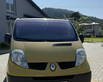 Жовтий Рено Трафік, об'ємом двигуна 2 л та пробігом 355 тис. км за 13000 $, фото 1 на Automoto.ua