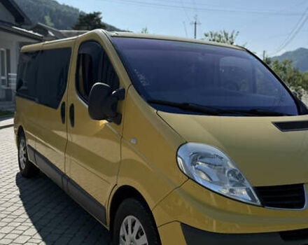 Жовтий Рено Трафік, об'ємом двигуна 2 л та пробігом 355 тис. км за 13000 $, фото 3 на Automoto.ua