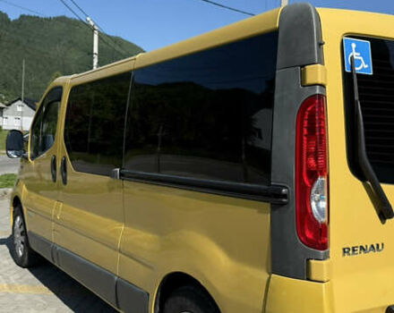 Жовтий Рено Трафік, об'ємом двигуна 2 л та пробігом 355 тис. км за 13000 $, фото 4 на Automoto.ua