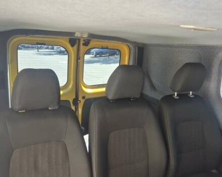 Желтый Рено Трафик, объемом двигателя 1.6 л и пробегом 200 тыс. км за 16500 $, фото 18 на Automoto.ua