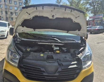 Желтый Рено Трафик, объемом двигателя 1.6 л и пробегом 200 тыс. км за 16500 $, фото 10 на Automoto.ua