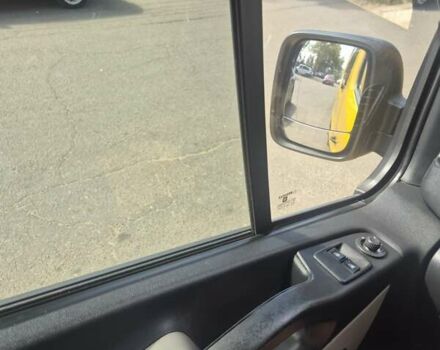 Желтый Рено Трафик, объемом двигателя 1.6 л и пробегом 200 тыс. км за 16500 $, фото 25 на Automoto.ua