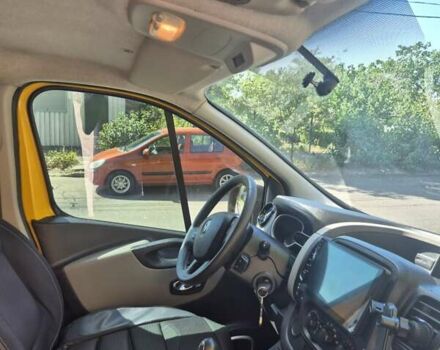 Желтый Рено Трафик, объемом двигателя 1.6 л и пробегом 200 тыс. км за 16500 $, фото 21 на Automoto.ua