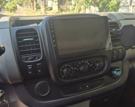 Желтый Рено Трафик, объемом двигателя 1.6 л и пробегом 200 тыс. км за 16500 $, фото 15 на Automoto.ua