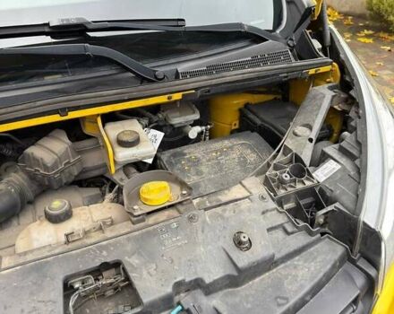 Рено Трафик 2017 в Прилуках на Automoto.ua Желтый Рено Трафик, объемом двигателя 1.6 л и пробегом 230 тыс. км за 12500 $, фото 15 на Automoto.ua