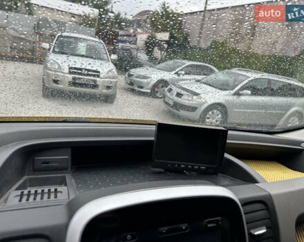 Рено Трафик 2017 в Каменское - Днепродзержинск на Automoto.ua Желтый Рено Трафик, объемом двигателя 1.6 л и пробегом 140 тыс. км за 11700 $, фото 18 на Automoto.ua