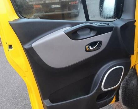 Жовтий Рено Трафік, об'ємом двигуна 1.6 л та пробігом 260 тис. км за 13500 $, фото 8 на Automoto.ua