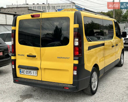 Рено Трафик 2017 в Каменское - Днепродзержинск на Automoto.ua Желтый Рено Трафик, объемом двигателя 1.6 л и пробегом 140 тыс. км за 11700 $, фото 4 на Automoto.ua