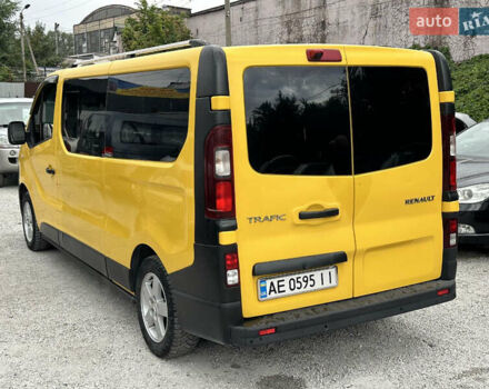 Рено Трафик 2017 в Каменское - Днепродзержинск на Automoto.ua Желтый Рено Трафик, объемом двигателя 1.6 л и пробегом 140 тыс. км за 11700 $, фото 3 на Automoto.ua
