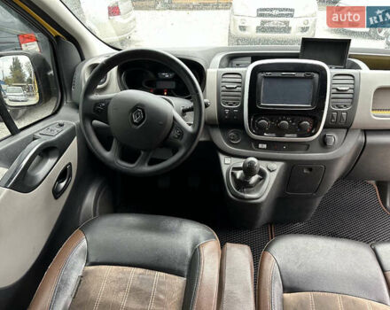 Рено Трафик 2017 в Каменское - Днепродзержинск на Automoto.ua Желтый Рено Трафик, объемом двигателя 1.6 л и пробегом 140 тыс. км за 11700 $, фото 10 на Automoto.ua