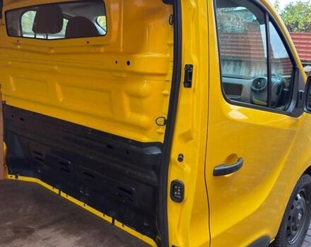 Рено Трафик 2017 в Прилуках на Automoto.ua Желтый Рено Трафик, объемом двигателя 1.6 л и пробегом 230 тыс. км за 12500 $, фото 8 на Automoto.ua