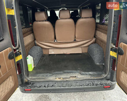 Рено Трафик 2017 в Каменское - Днепродзержинск на Automoto.ua Желтый Рено Трафик, объемом двигателя 1.6 л и пробегом 140 тыс. км за 11700 $, фото 12 на Automoto.ua