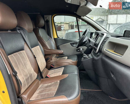 Рено Трафик 2017 в Каменское - Днепродзержинск на Automoto.ua Желтый Рено Трафик, объемом двигателя 1.6 л и пробегом 140 тыс. км за 11700 $, фото 7 на Automoto.ua