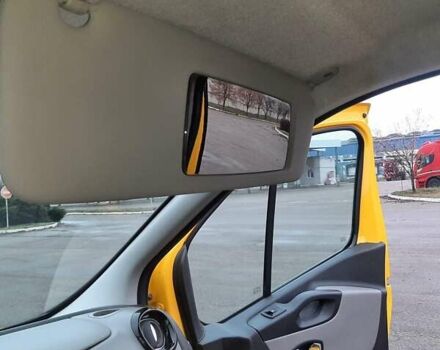 Жовтий Рено Трафік, об'ємом двигуна 1.6 л та пробігом 260 тис. км за 13500 $, фото 12 на Automoto.ua