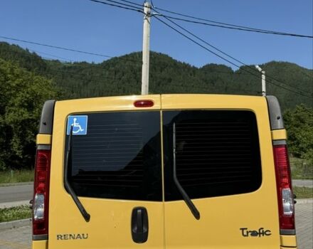 Желтый Рено Трафик, объемом двигателя 2 л и пробегом 350 тыс. км за 13000 $, фото 10 на Automoto.ua