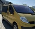 Желтый Рено Трафик, объемом двигателя 2 л и пробегом 350 тыс. км за 13000 $, фото 2 на Automoto.ua