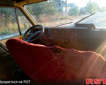 Желтый Рено Трафик, объемом двигателя 1.7 л и пробегом 303 тыс. км за 1400 $, фото 6 на Automoto.ua