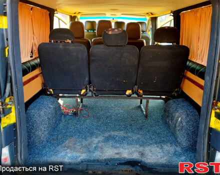 Желтый Рено Трафик, объемом двигателя 1.9 л и пробегом 338 тыс. км за 6800 $, фото 9 на Automoto.ua