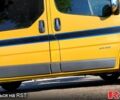 Желтый Рено Трафик, объемом двигателя 2.5 л и пробегом 335 тыс. км за 9400 $, фото 2 на Automoto.ua