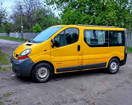 Желтый Рено Трафик, объемом двигателя 1.9 л и пробегом 430 тыс. км за 7000 $, фото 4 на Automoto.ua