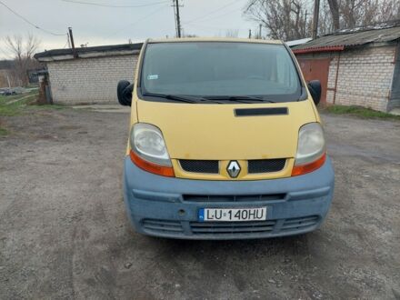 Желтый Рено Трафик, объемом двигателя 0 л и пробегом 250 тыс. км за 3500 $, фото 1 на Automoto.ua