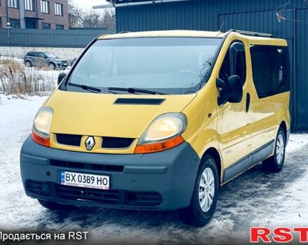 Желтый Рено Трафик, объемом двигателя 1.9 л и пробегом 290 тыс. км за 5700 $, фото 1 на Automoto.ua