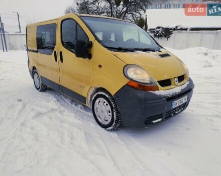 Желтый Рено Трафик, объемом двигателя 1.9 л и пробегом 396 тыс. км за 5600 $, фото 1 на Automoto.ua